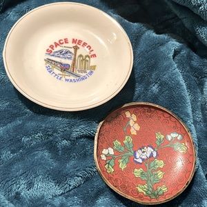 Lot of 2 tiny bowls: space needle & Chinese metal~ Antique & vintage